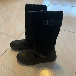Girls black waterproof boots